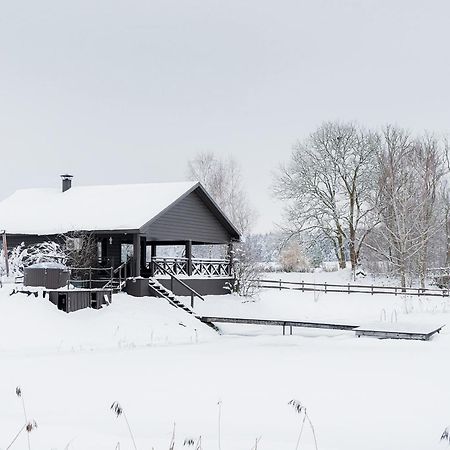 Holiday House "Bruklenes" Talsi Esterno foto